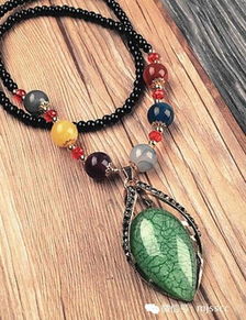 点缀清新优雅 小饰物的时尚魅力