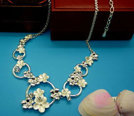 百款外贸高档镶钻项链与时尚配饰 义乌响当当批发网精选货源